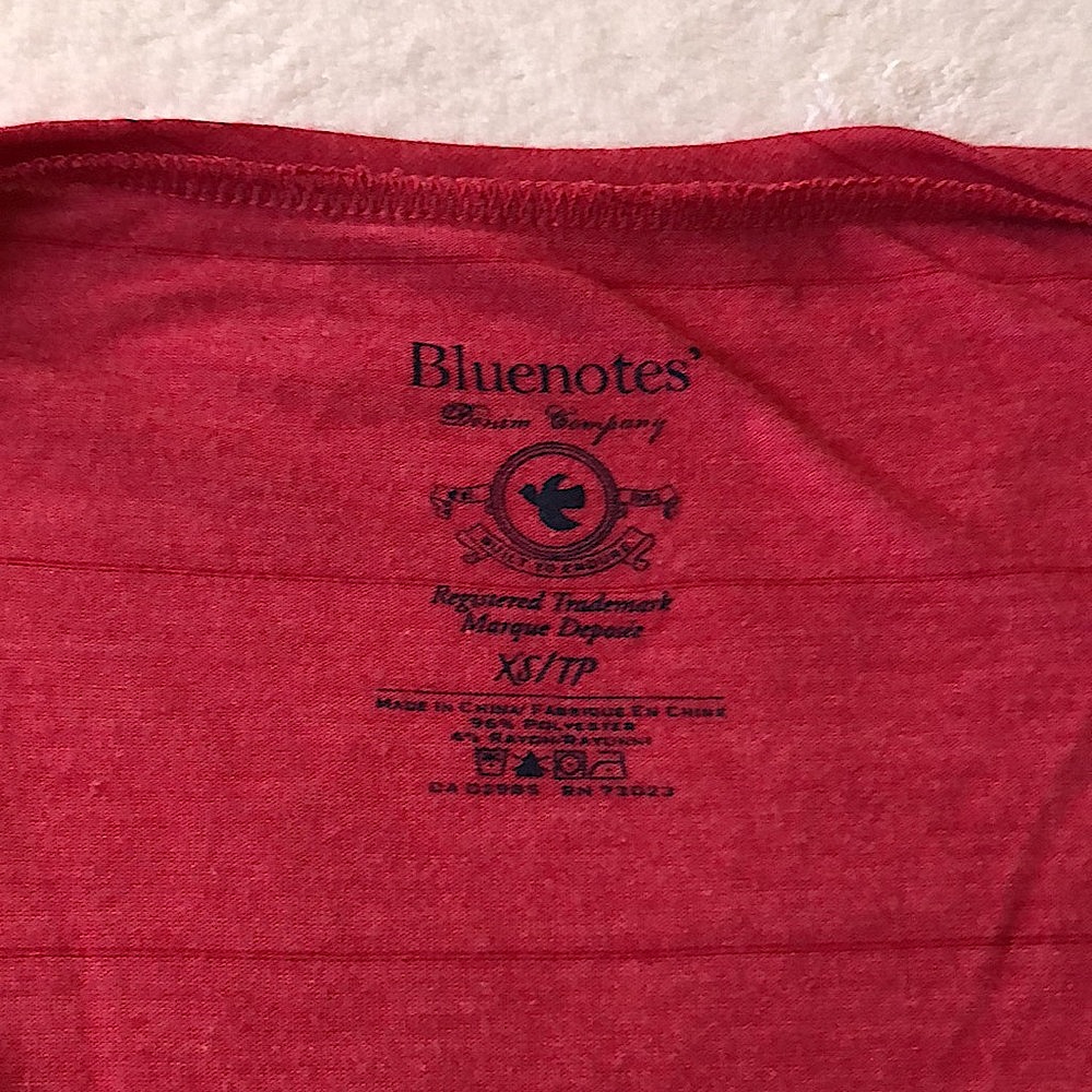 ❤️ Sheer Ultra Soft Red Fine Striped T-shirt - Picture 3 of 4